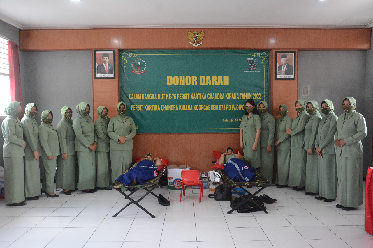 Sambut HUT Persit Ke-76 Tahun 2022, Prajurit Korem 073/MKT, Persit Laksanakan Donor Darah 